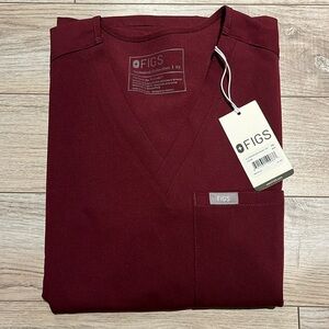 FIGS Catarina Scrub Top